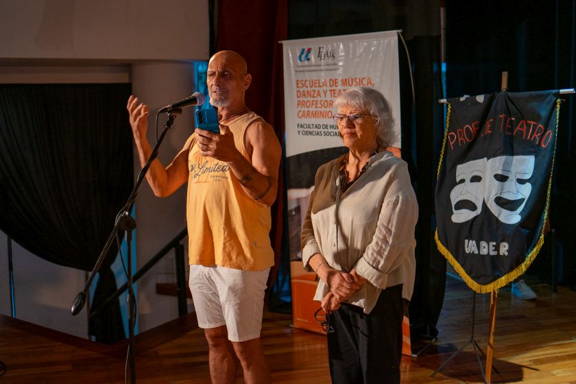 la fhaycs celebró los 10 años del profesorado de teatro sede paraná topo
