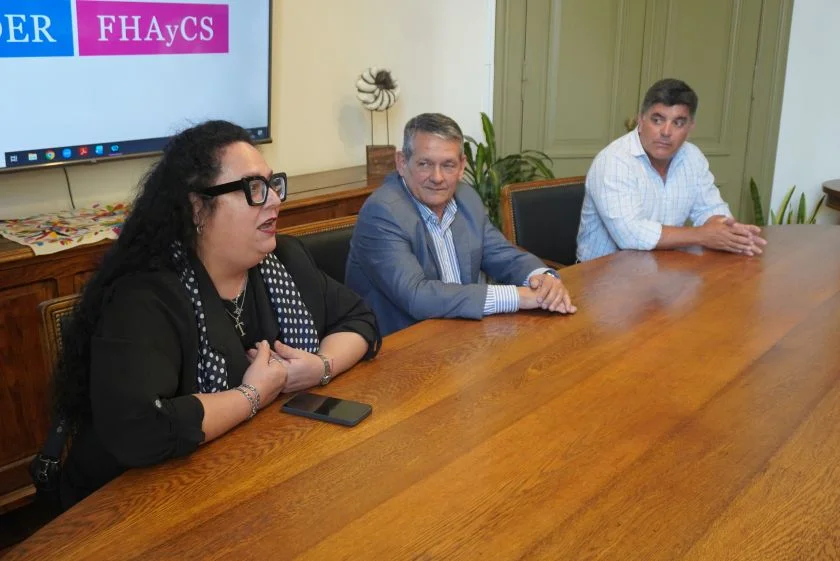 Se lanzó en la FHAyCS el proyecto «Facultad de Personas Mayores»