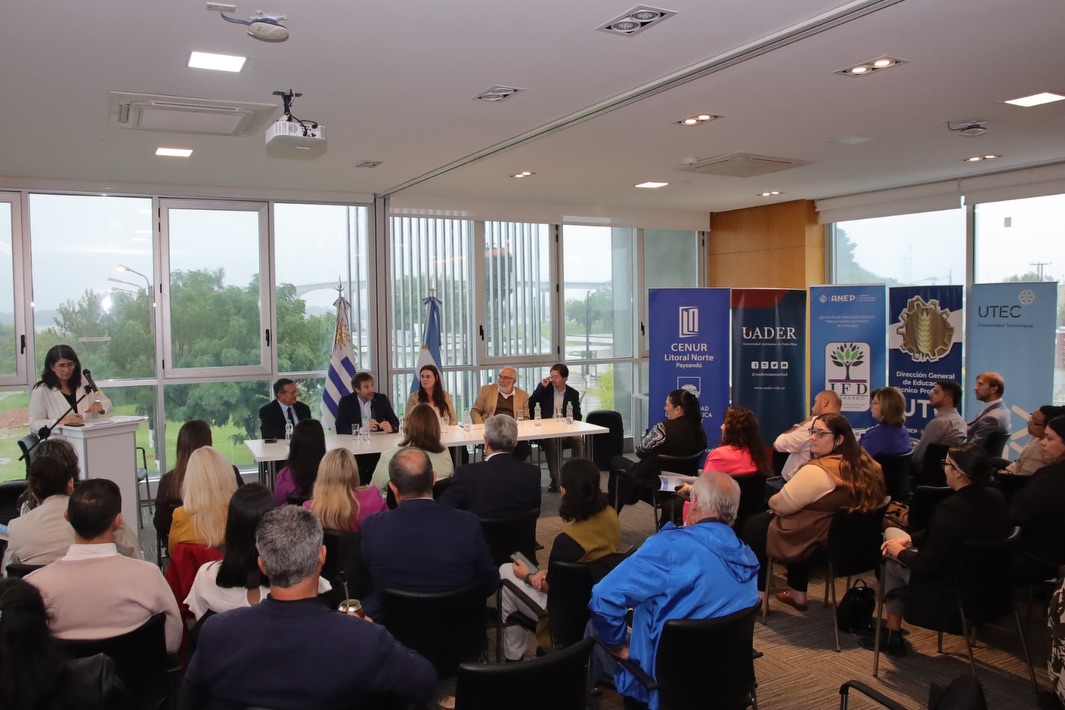 Autoridades de la FHAyCS participaron del lanzamiento de las Jornadas Binacionales y Trinacionales de Educación Superior en Paysandú