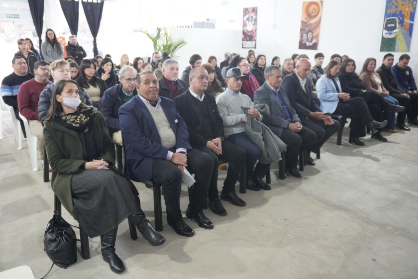 La FHAyCS participó del lanzamiento del Polo Educativo y la Diplomatura en Cuidados de Personas Mayores en Colonia Avellaneda