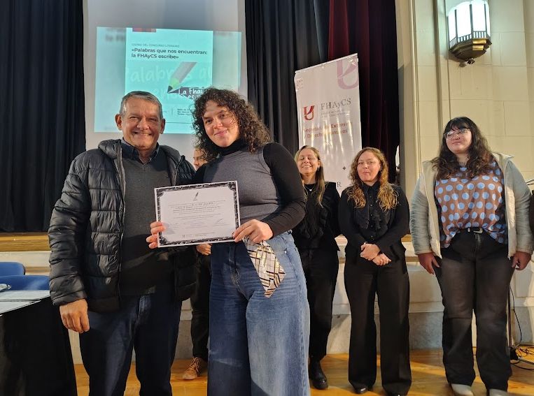 La comunidad de la FHAyCS celebró el cierre del concurso literario «Palabras que nos encuentran»