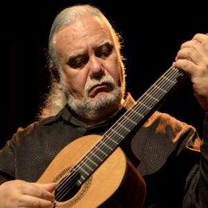 Eduardo Isaac acompañará a «La Sinfónica» en La Vieja Usina 