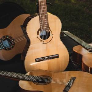 Charla y exposición de guitarras con el luthier Gustavo Rocha