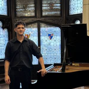 Escuela abierta presenta: Natalio González Petrich, piano