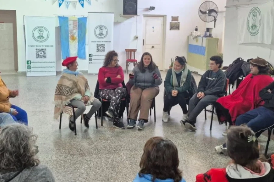 Finalizó la PET «Let's play Theatre» (Juguemos al Teatro)