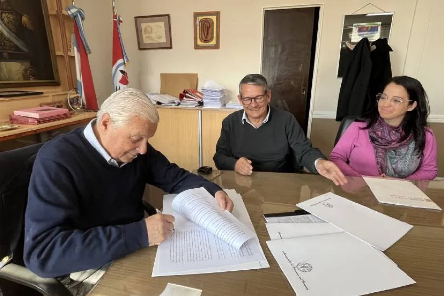 Convenio institucional: La FHAyCS y el municipio de Concepción del Uruguay dictarán una capacitación gratuita en cuidado de personas mayores