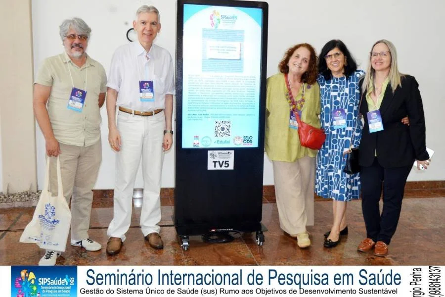 Se presentó el libro  «Análisis Institucional: Entre haceres, saberes y territorios» en Brasil