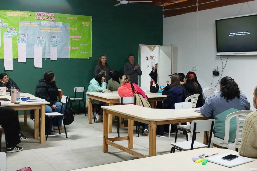 Jornada de formación y reflexión en el marco del Encuentro de Títeres Ta'ngaí en la Extensión Áulica Federación